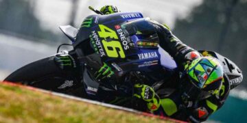 MotoGP: Valentino Rossi firma con la  SRT Petronas.
