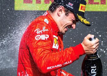 F1: la Ferrari brilla a Silverstone, Hamilton mette Verstappen KO