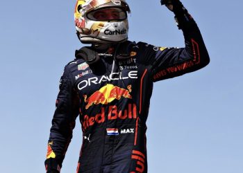 F1: Verstappen vince a Barcellona, disastro in casa Ferrari