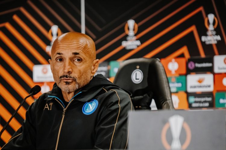 Napoli, per la trequarti si guarda in Serie A