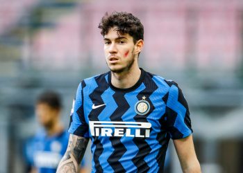 Calciomercato Inter, Conte vuole Bastoni: rivolta social dei tifosi
